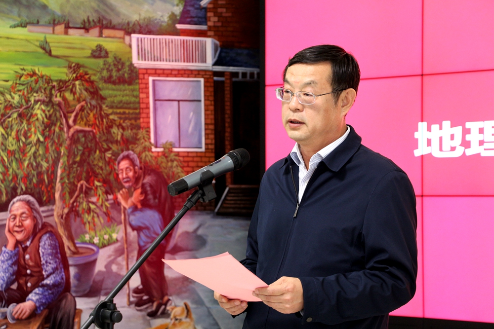 徐庆林.jpg